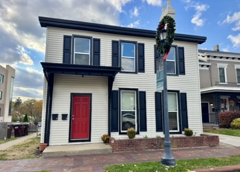 121 North Broadway Street - 1